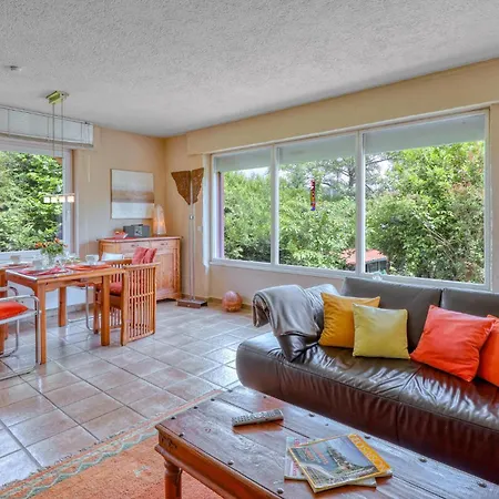 Nyaraló Amazing In With Kitchen Nideggen