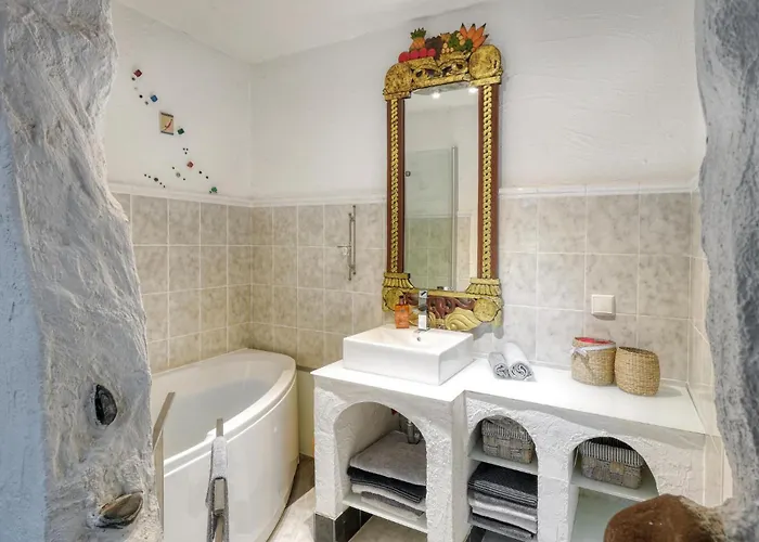 Amazing In With Kitchen Feriehus *